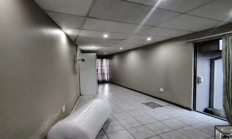 3 Bedroom Property for Sale in Kiepersol Free State